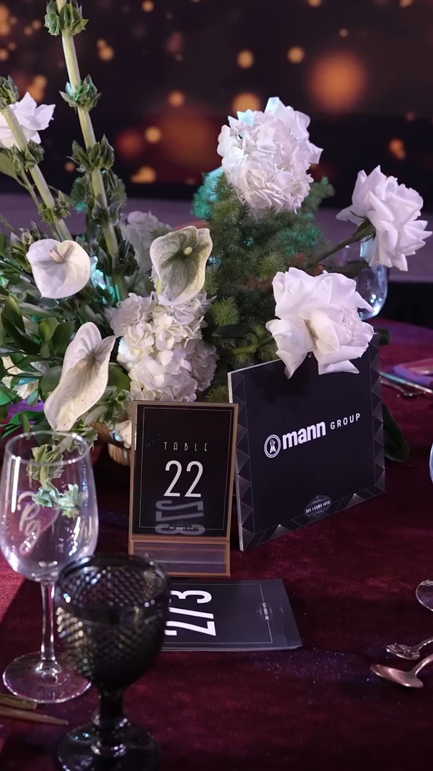 The atmosphere of The Oliver Club, a Peninsula Gives fundraising evening